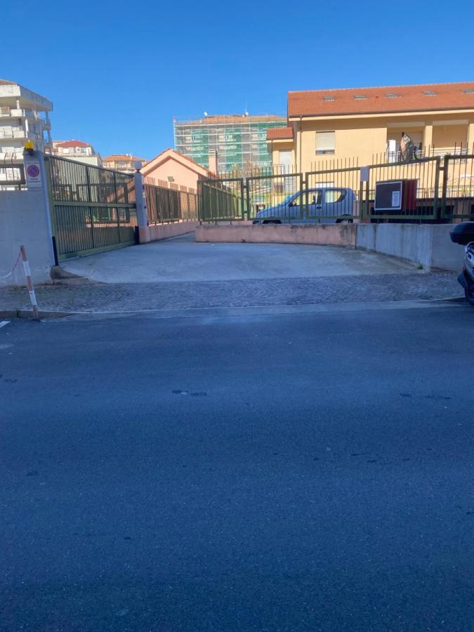 Апартаменти Largodoria - Viagenova, Box Auto Privato Incluso Альбенга Екстер'єр фото